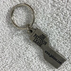 5/$25 Vintage Metal Jim Pattinson Lease Advertising Keychain